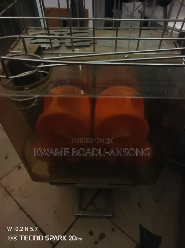 Commercial Orange Juicer - Barista Pro - 1