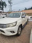 Toyota Hilux 2017 White - 1