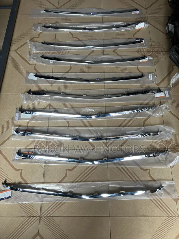 W205 C300 Front Bumper - Shining Old Model - 1
