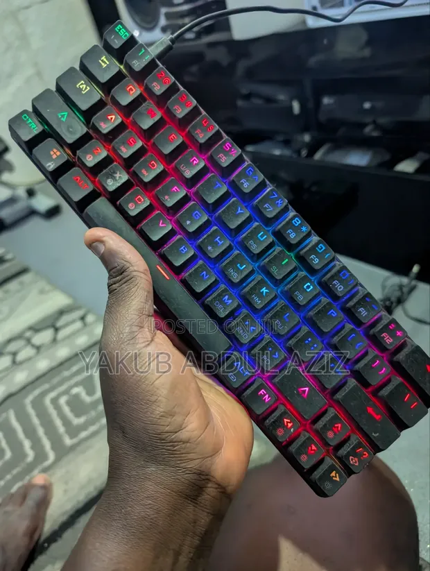 Kemove DK63 Mini Gaming Keyboard (Cable & Bluetooth) - 1