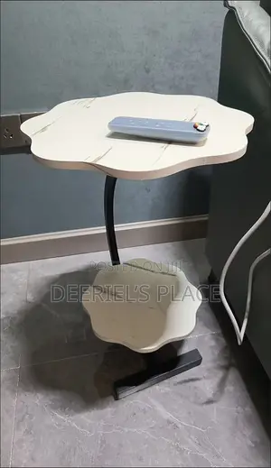 Wood-Mode Coffee Table / Bedside Table