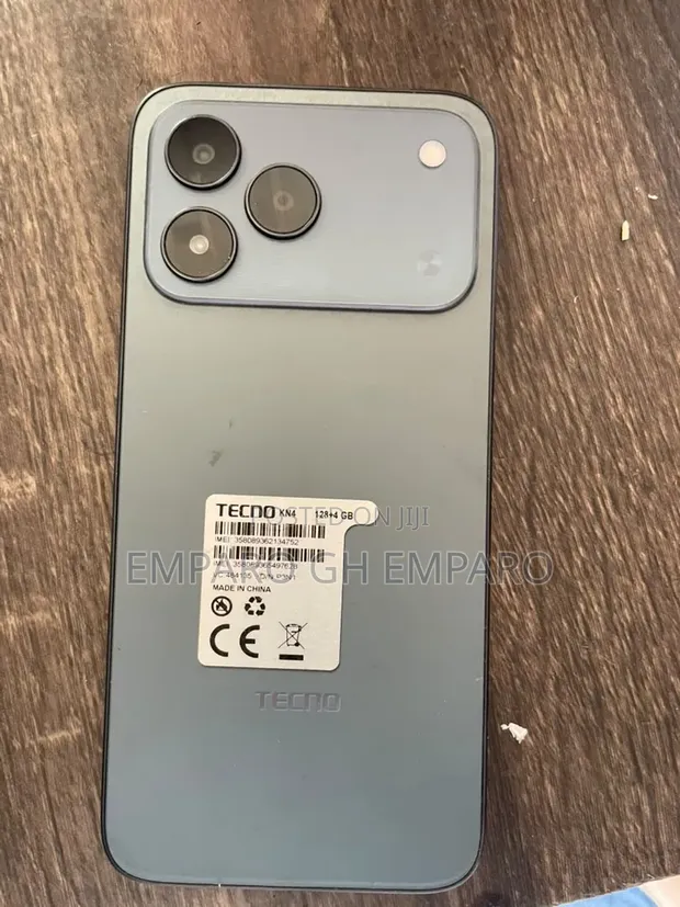 Tecno Spark 50 128GB Gray - 1