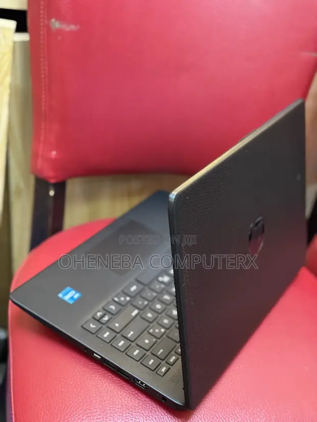 HP 14-dq1025cl Laptop: 11th Gen i3, 8GB RAM, 256GB SSD - 1