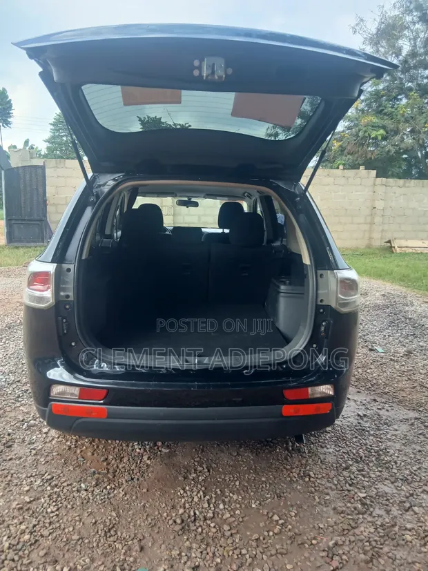 Mitsubishi Outlander 2014 Black - 1
