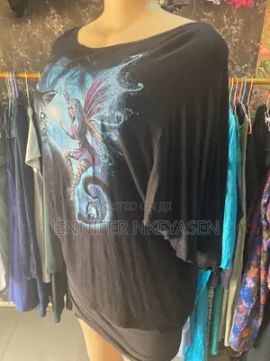 Free Size Batwing Top - Black Cat Fairy Graphic - Oversized Thrift