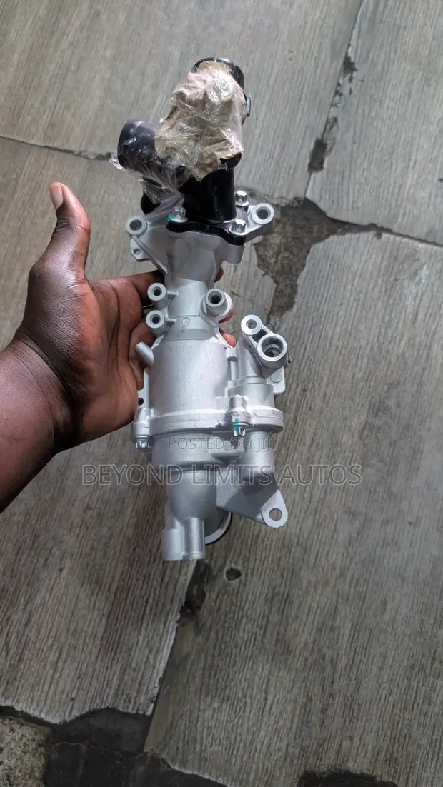 Mercedes-Benz E300 E-Class Water Pump (2016-2018) - 1