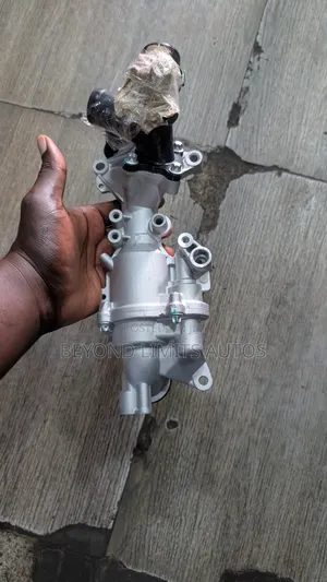 Mercedes-Benz E300 E-Class Water Pump (2016-2018)