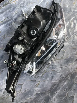Toyota Highlander 2014-2016 Headlight - OEM Foreign Used