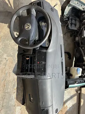 Volkswagen Golf 4 Dashboard