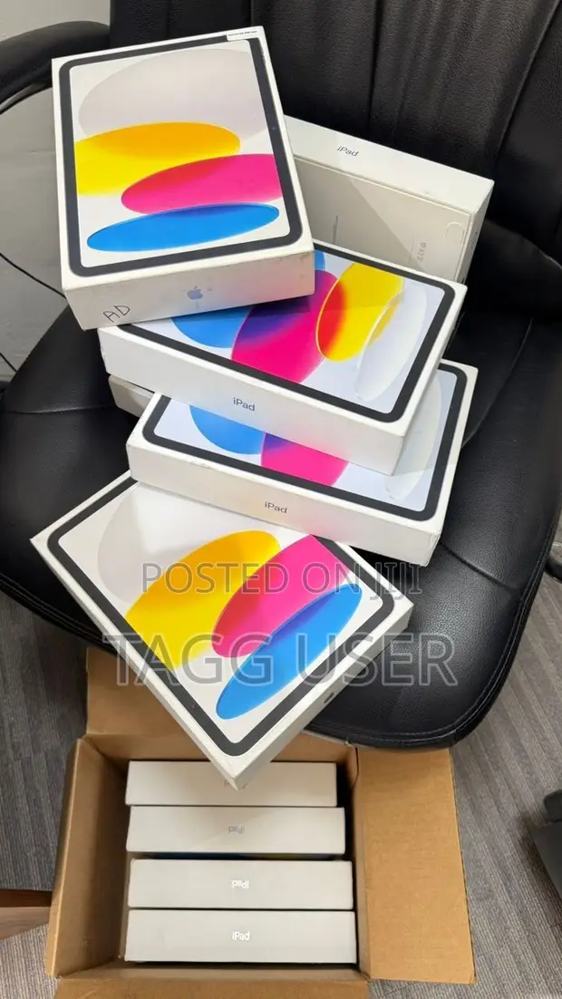 New Apple iPad (2025) 128GB - 1