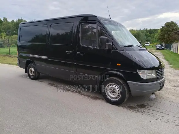 Mercedes-Benz Sprinter 1999 Black - 1
