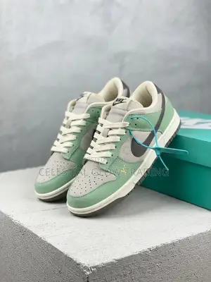 Nike Dunk Low Louis Vuitton Sneakers (Unisex)