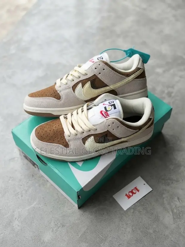 Nike SB Dunk Low Brown & Cream Sneakers - Unisex - 1