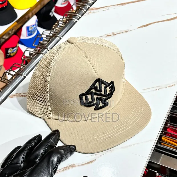 Trucker Caps with Flat Brim - 1