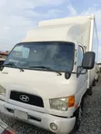 Hyundai Box Truck - 2000 Model - 4