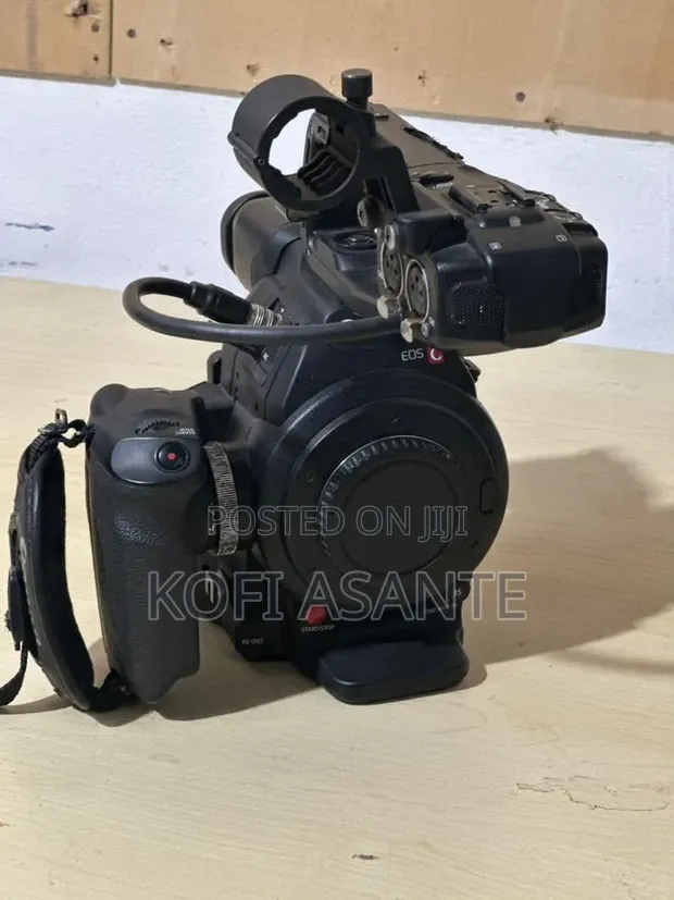 Canon C100 Mark II Cinema Camera - 1