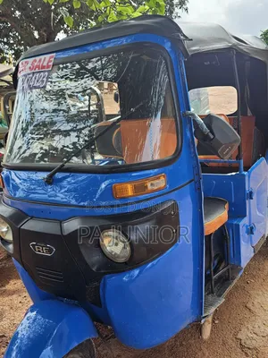 Bajaj RE 2025 Blue Three-Wheeler