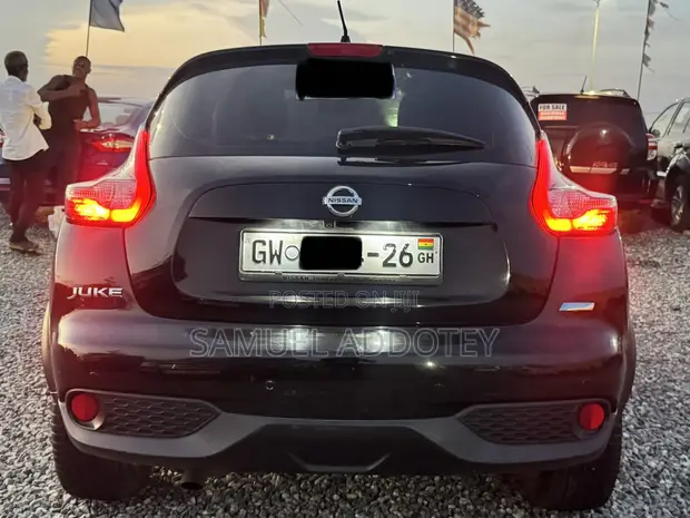 Nissan Juke 2017 Black - 1