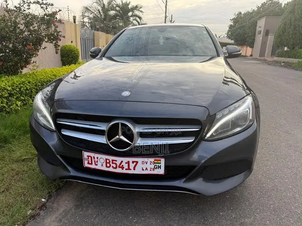 Mercedes-Benz C300 2015 Black - 1