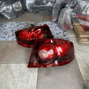 Dodge Avenger 2011-2014 Taillight Pair
