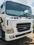 Hyundai 9.5 Ton Truck Double Axles 2015 White - 3