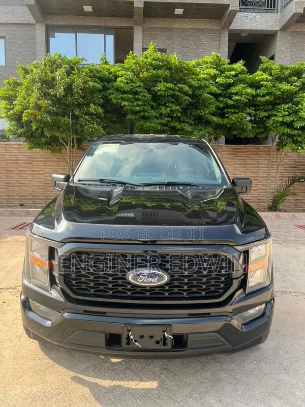Ford F-150 XLT 2023 Black - 1