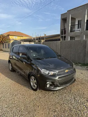 Chevrolet Spark 2017 Gray