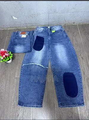 Trendy Flared/Balloon Leg Denim Jeans - Women's Blue