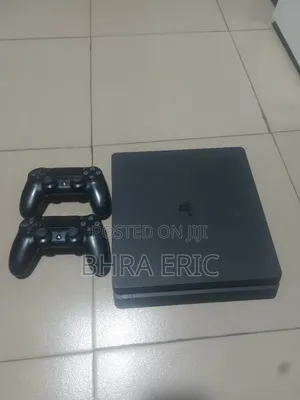 PS4 Game Console