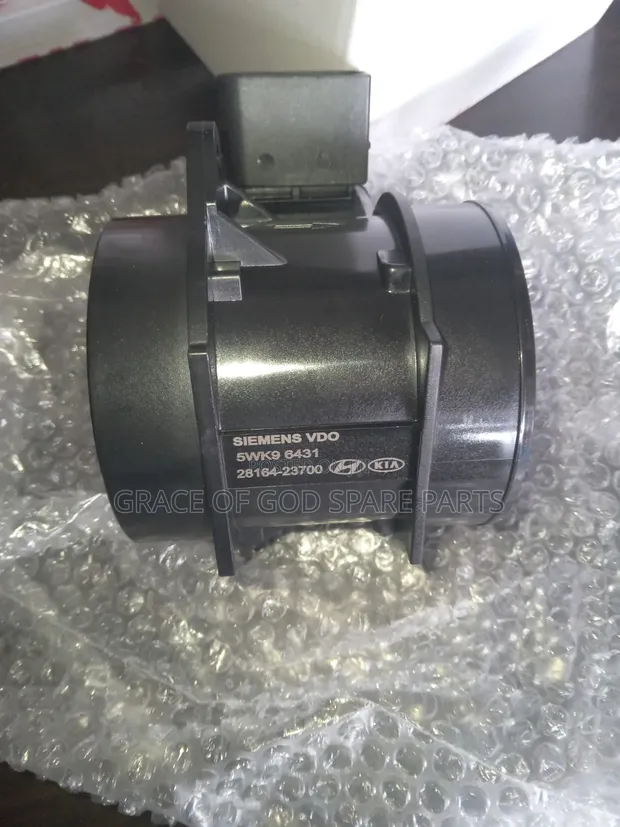 Hyundai Tucson 2005-2008 Mass Airflow Meter Sensor - Original - 1