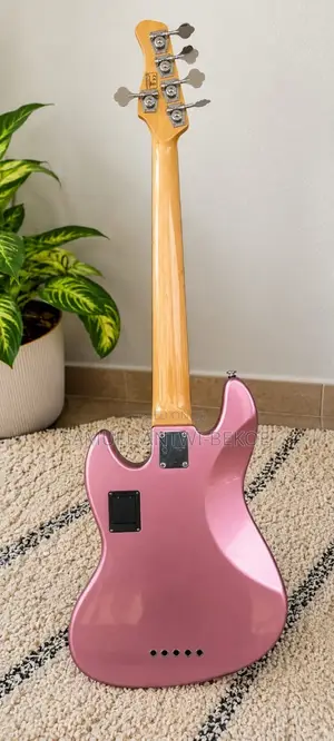 Sire Marcus Miller V7 2nd Gen 5-String Bass Guitar