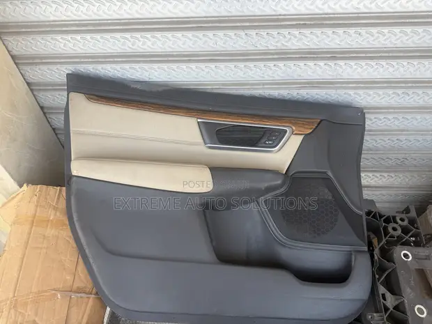 2017-2022 Honda CR-V Front Driver Interior Door Panel Scuffs - 1