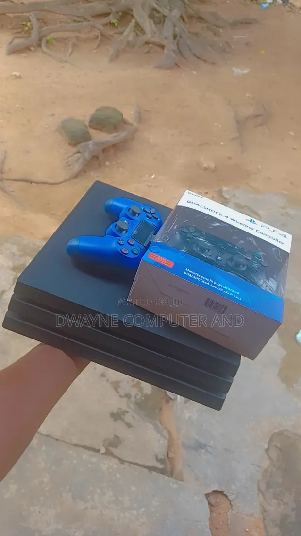Jailbroken PS4 Pro with 14 Games - 1