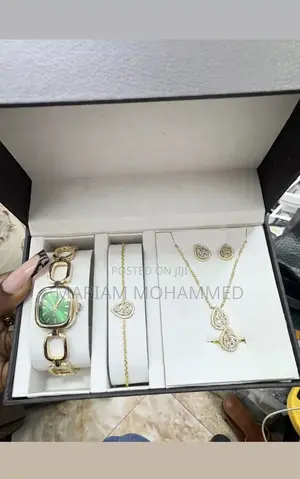 Ladies Jewellery Set with Wrist Watch