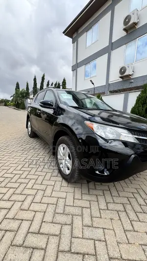 2015 Toyota RAV4 XLE 4dr SUV
