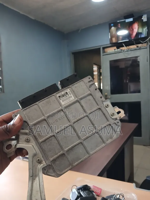 Toyota Vitz Control Board (2008) - 1