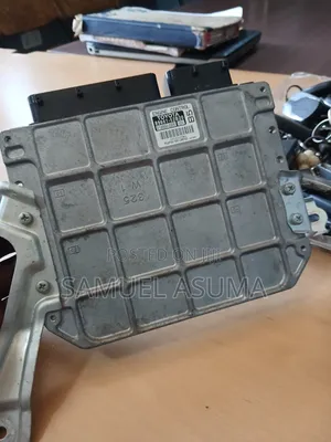 08 Toyota Vitz ECU