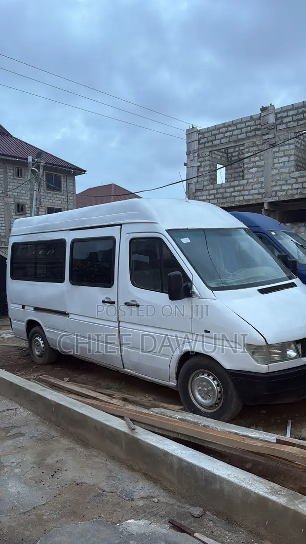 Mercedes-Benz Sprinter 2013 White - 1