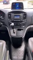 Hyundai Starex 2017 White - 3