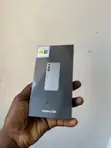 New Samsung Galaxy S24 256GB Graphite - 4