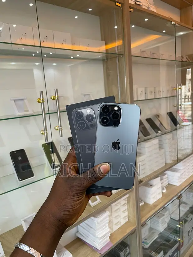 Apple iPhone 13 Pro 128GB Graphite - 1