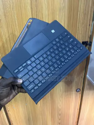 Samsung Tab S9+ Magic Keyboard