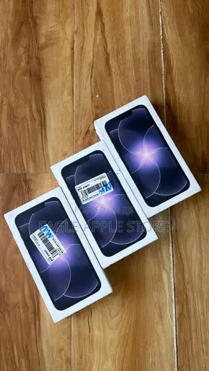 New Apple iPhone 17e 256GB Pink
