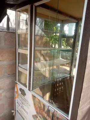 Wooden Food / Pastry Shop Display Structure