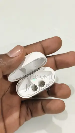 Original Apple AirPods 2 Charging Case