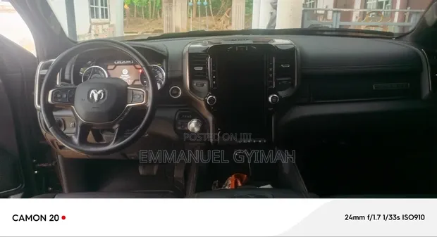 RAM 1500 2022 Black - 1