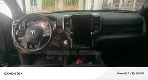 RAM 1500 2022 Black