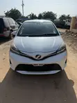 Toyota Vitz 2015 White - 4