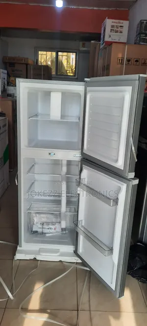 Tamashi Top Freezer Fridge (129L)