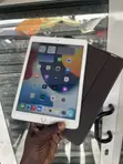 Apple iPad Air 2 16GB Yellow - 1